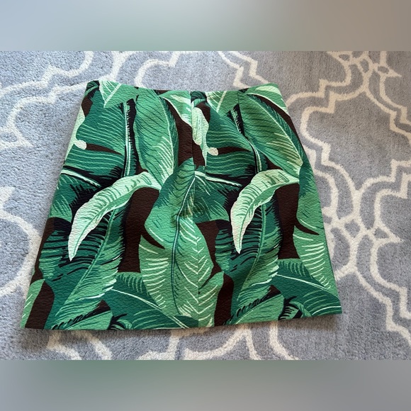 Michael Kors Size 6 Leaf Print Lined Mini Skirt - Picture 6 of 6